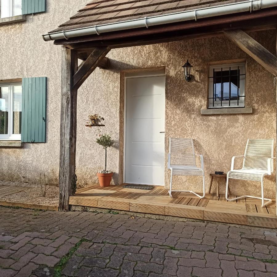 La Taniere Aux Loups Villa Montevrain Exterior photo